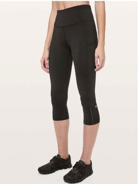 Lululemon Fast & Free Crop II *Nulux 19" In Black Size 8